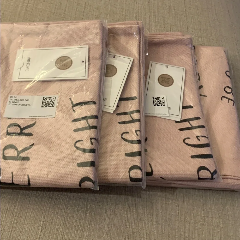 H&M Holiday Pillows with Festive Message Set of 4 - Pink
